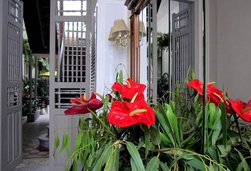 Old Chocolate Factory+