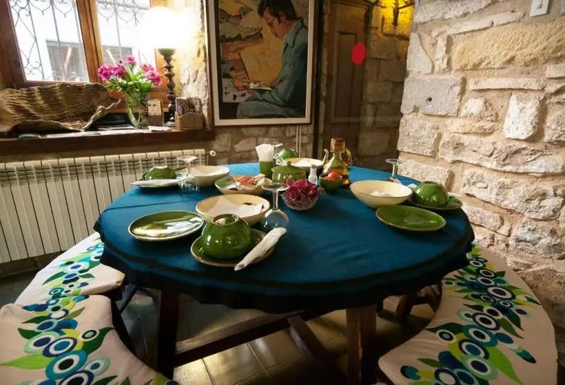 بنسيون Pensió Bellmirall