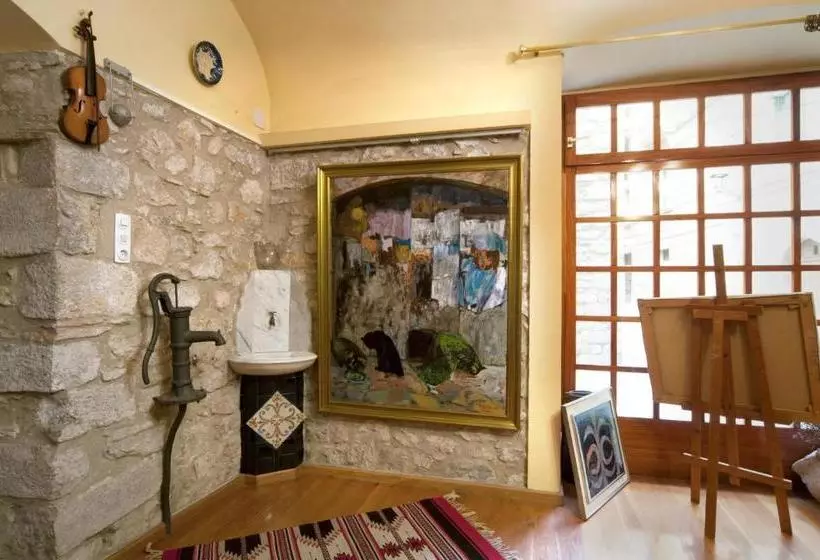 بنسيون Pensió Bellmirall