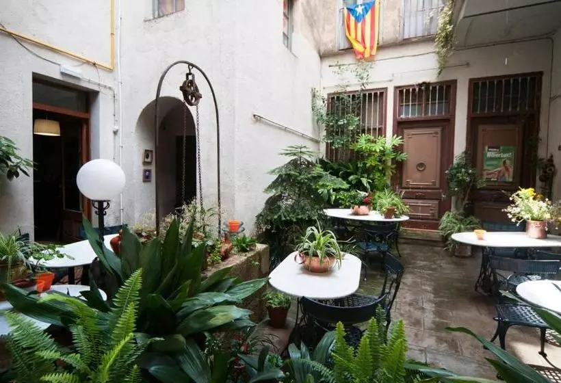 بنسيون Pensió Bellmirall