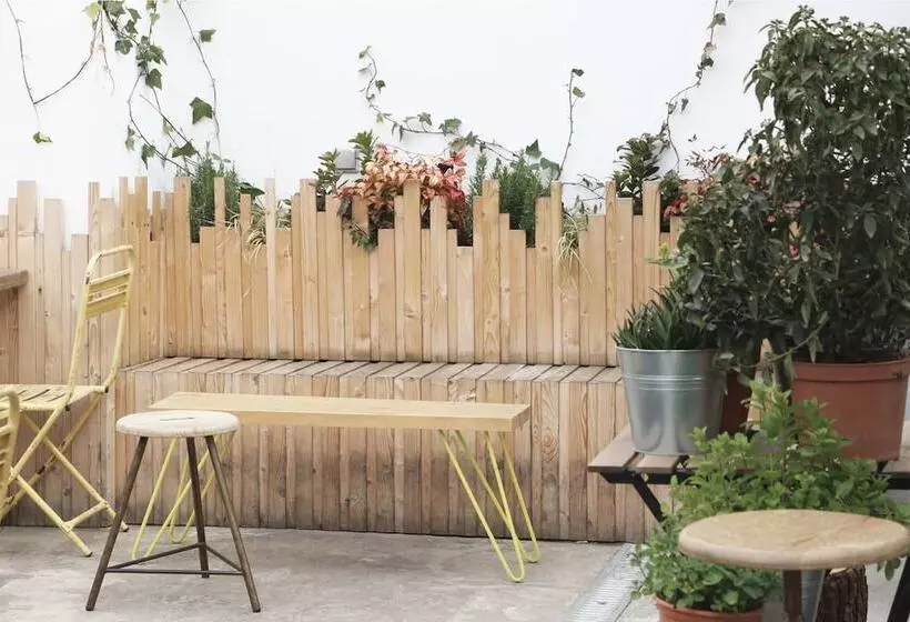 هاستل The Hat Madrid