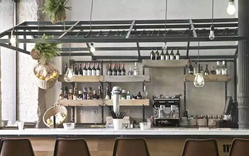 هاستل The Hat Madrid