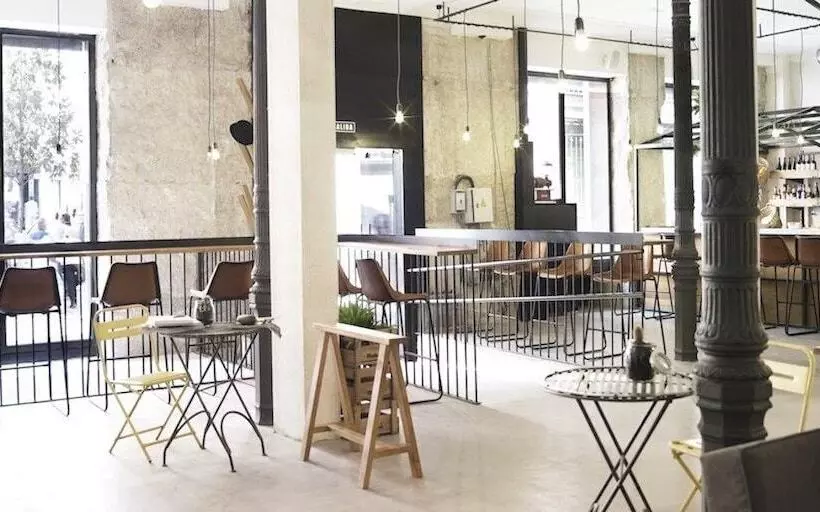 هاستل The Hat Madrid