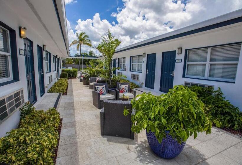 فندق صغير Hollywood Beach Suites And