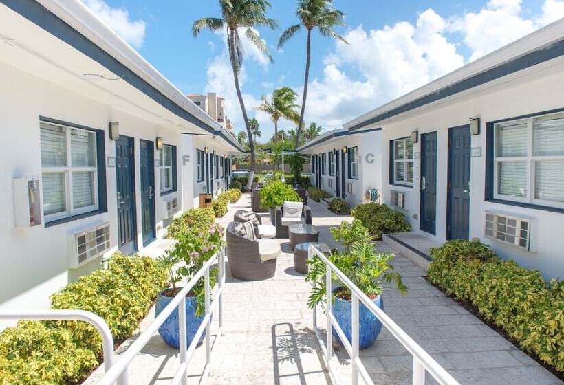 فندق صغير Hollywood Beach Suites And