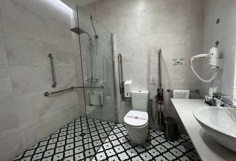 مسافرخانه Boutique Puerta Real