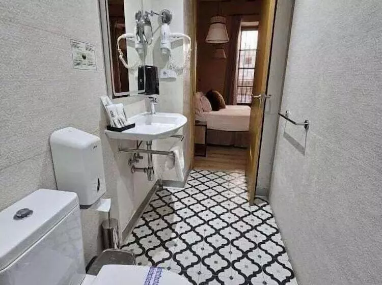 Hostelli Boutique Puerta Real