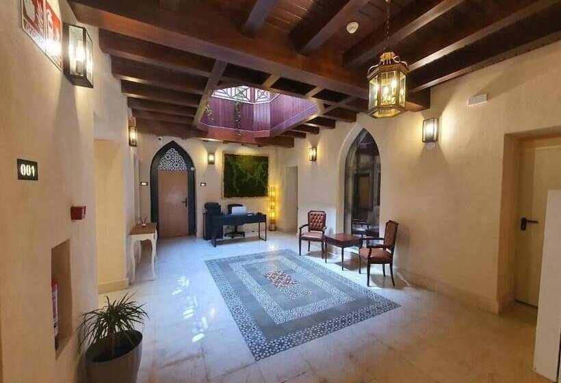 مسافرخانه Boutique Puerta Real