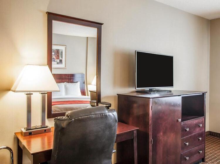 Avon Hotel   Toms River