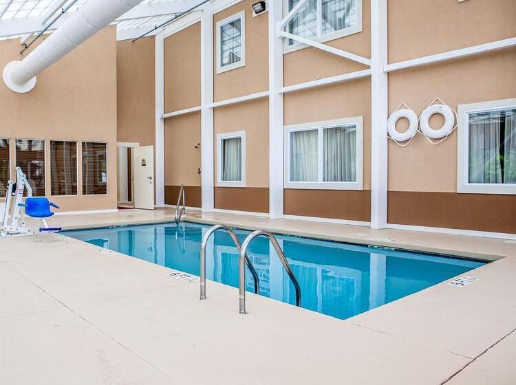 Avon Hotel   Toms River