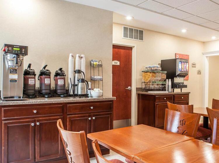 Avon Hotel   Toms River