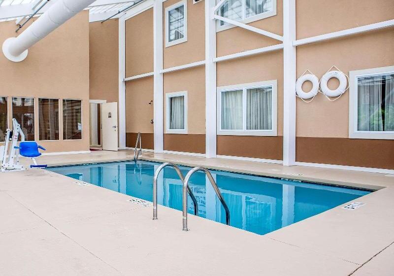 Avon Hotel   Toms River