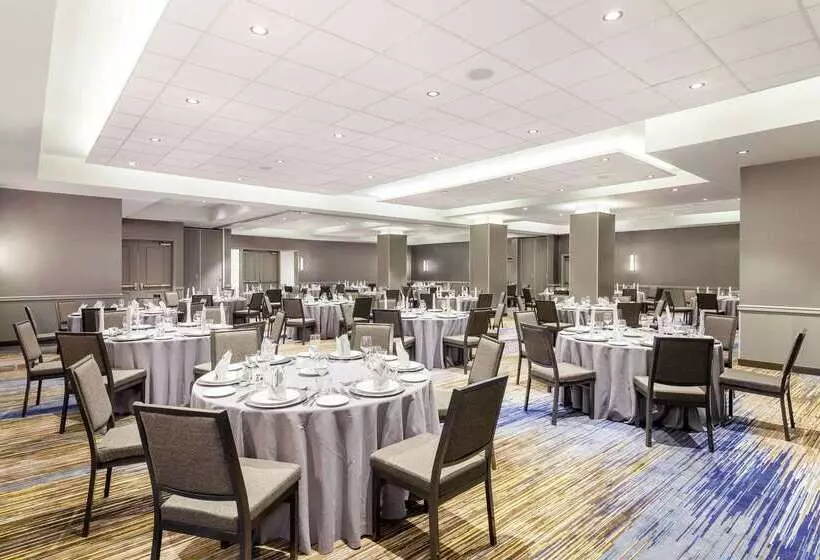 Cambria Hotel Pittsburgh   Downtown