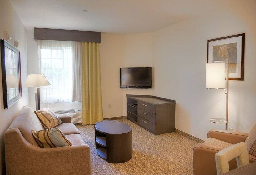 فندق Candlewood Suites Alexandria, An Ihg