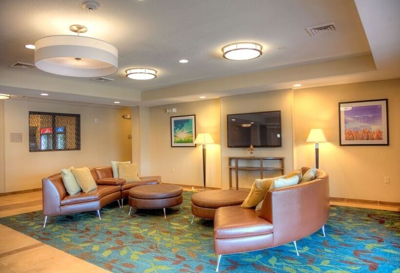 فندق Candlewood Suites Alexandria, An Ihg