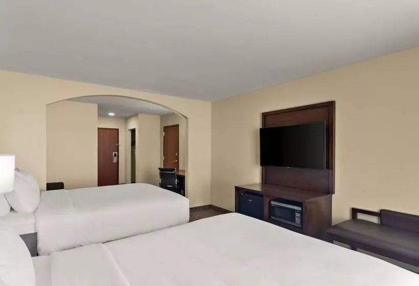 ホテル Comfort Inn & Suites Atoka