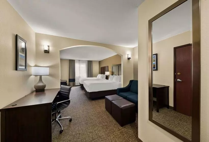 ホテル Comfort Inn & Suites Atoka