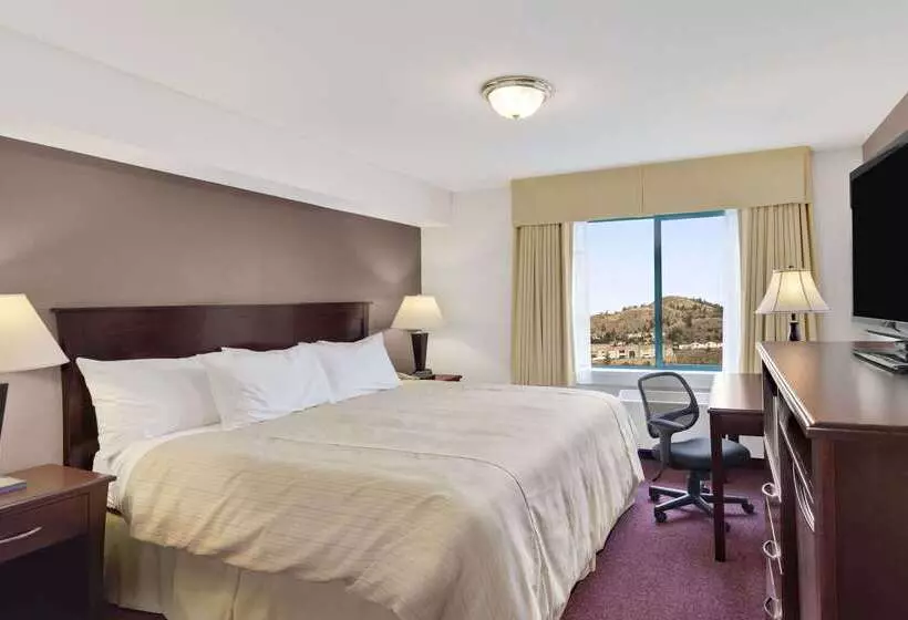 ホテル Days Inn By Wyndham Kamloops Bc