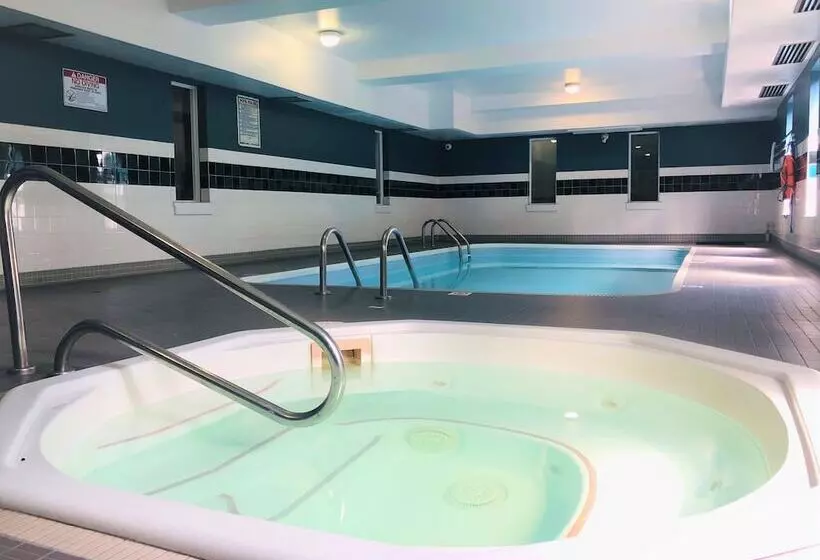ホテル Days Inn By Wyndham Kamloops Bc