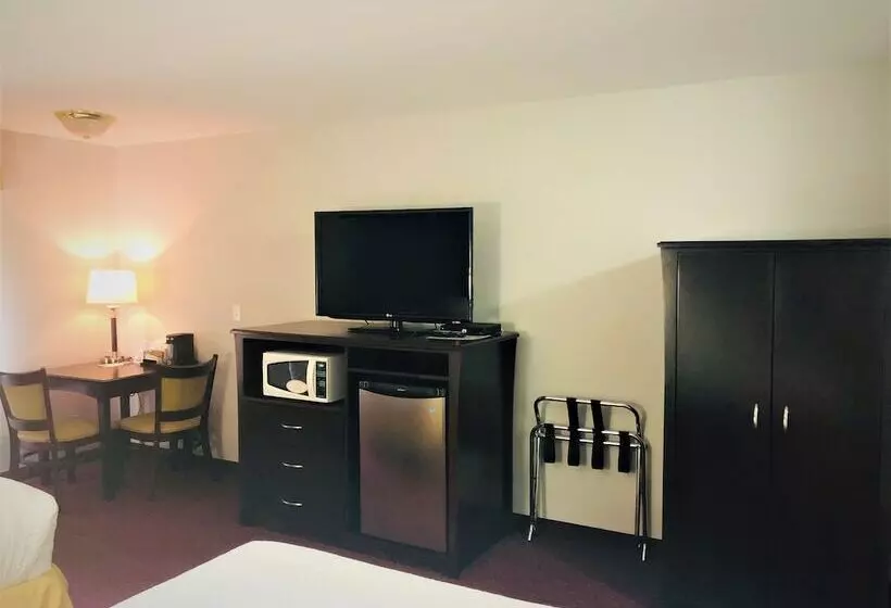 ホテル Days Inn By Wyndham Kamloops Bc