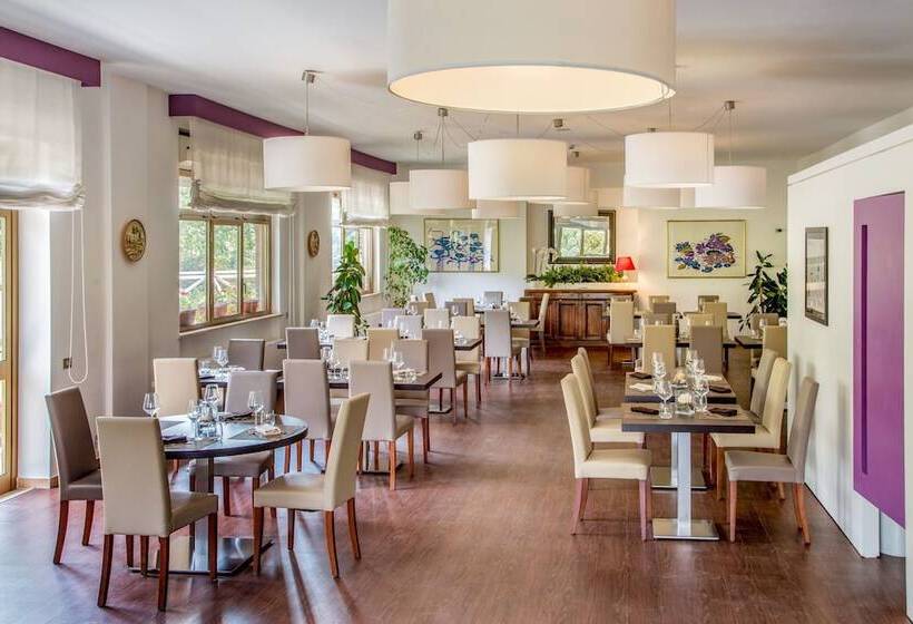 Отель Green Park Madama Spa & Wellness