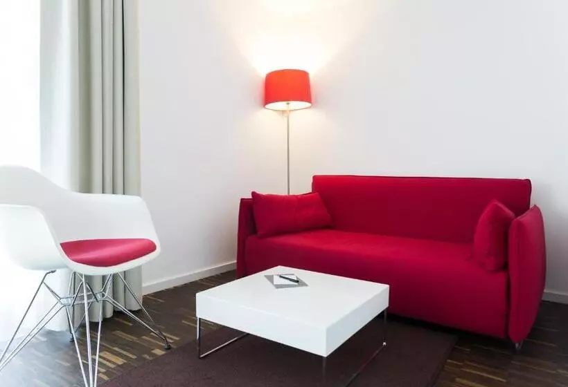 Hotelli Grimm's Berlin Mitte