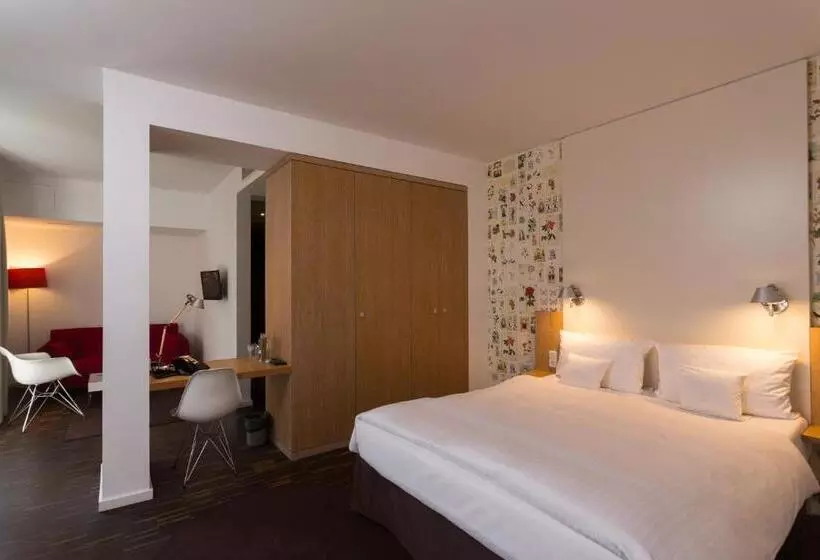 Hotelli Grimm's Berlin Mitte