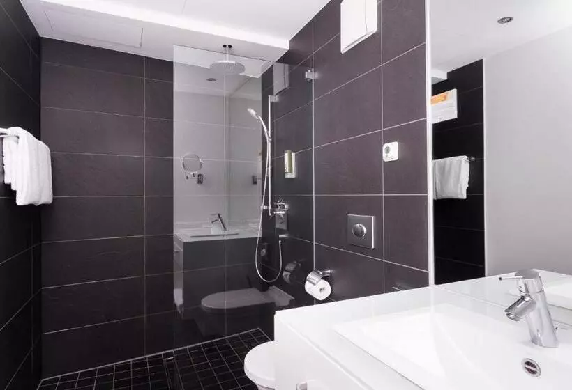 Hotelli Grimm's Berlin Mitte