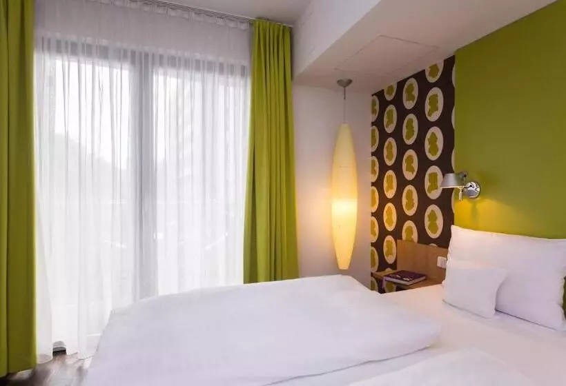 Hotelli Grimm's Berlin Mitte