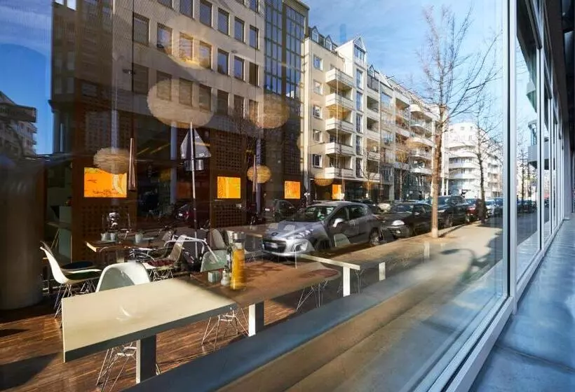 Hotelli Grimm's Berlin Mitte