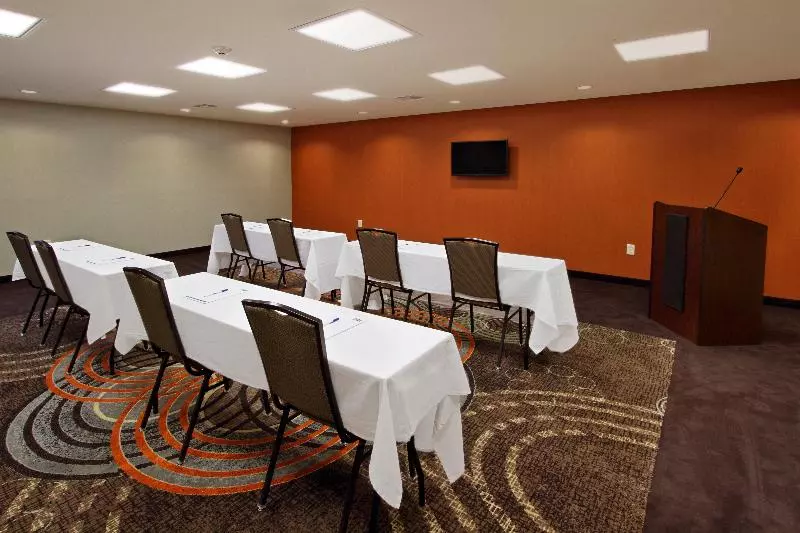 ホテル Holiday Inn Express Augusta Downtown, An Ihg
