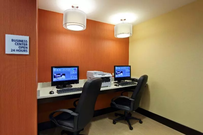 ホテル Holiday Inn Express Augusta Downtown, An Ihg