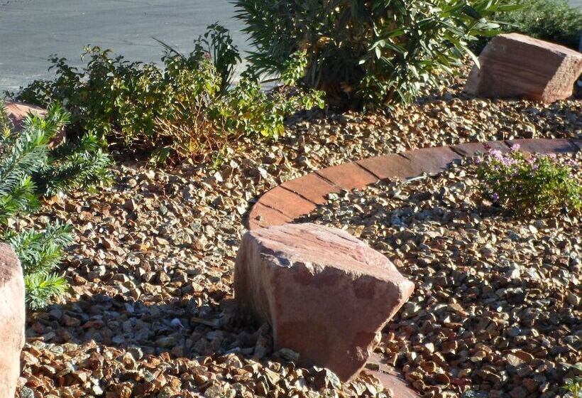 فندق Howard Johnson By Wyndham Las Vegas Near The Strip