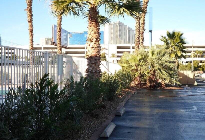 فندق Howard Johnson By Wyndham Las Vegas Near The Strip