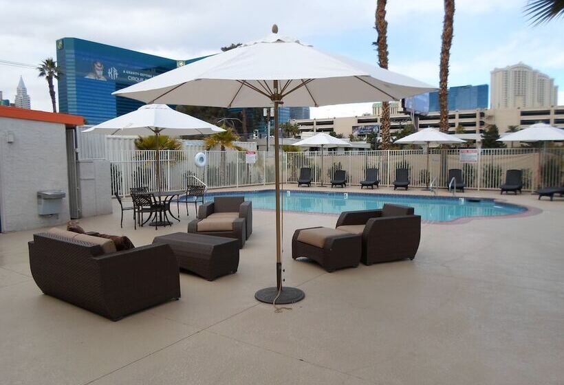 فندق Howard Johnson By Wyndham Las Vegas Near The Strip