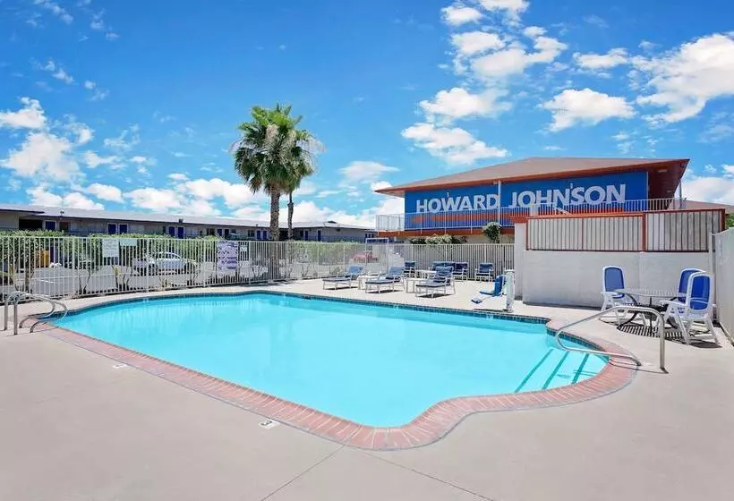 Hotel Howard Johnson By Wyndham Las Vegas Near The Strip