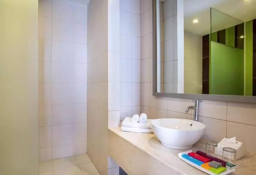 בית מלון כפרי Ibis Styles Malang