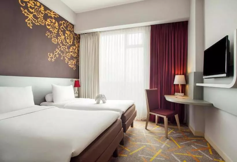 בית מלון כפרי Ibis Styles Malang