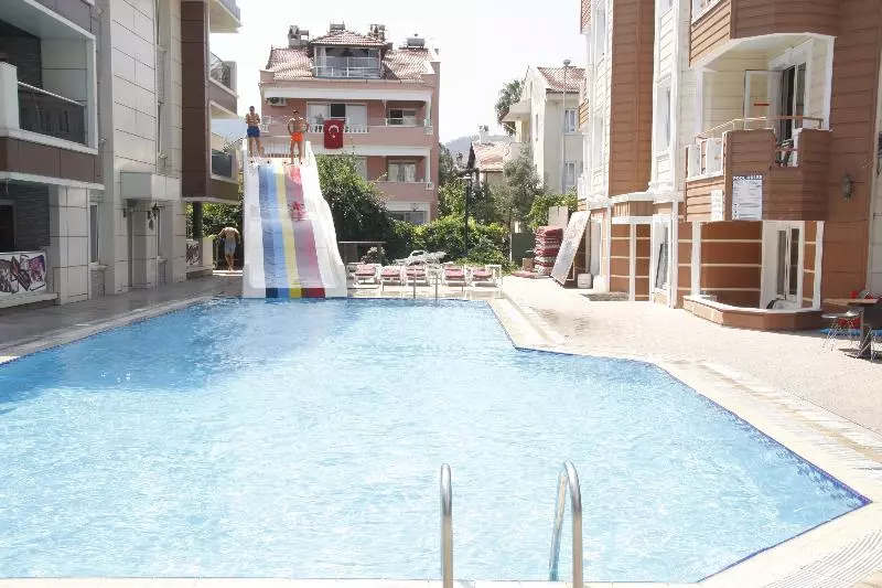 فندق Mehtap Family