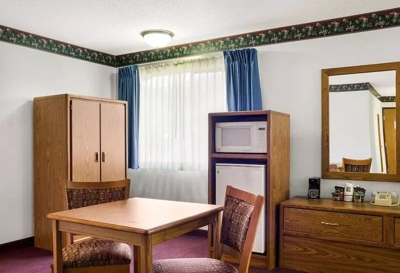 호텔 Everspring Inn & Suites