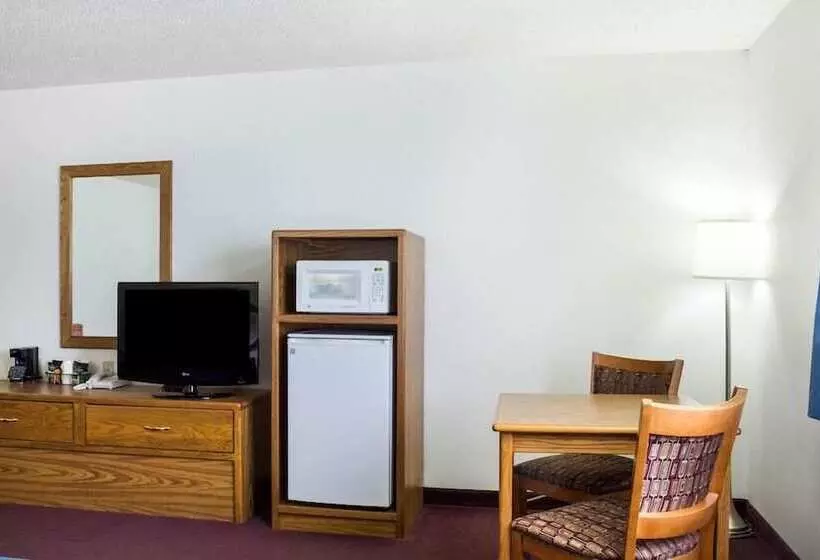 호텔 Everspring Inn & Suites