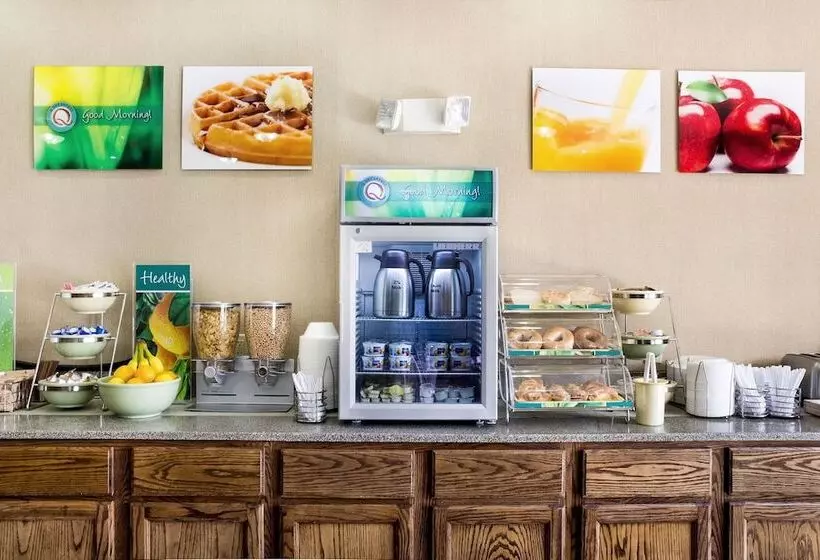 호텔 Everspring Inn & Suites