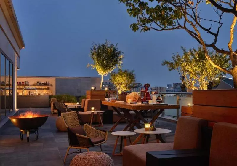 هتل New World Beijing