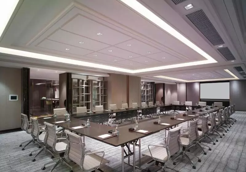 هتل New World Beijing