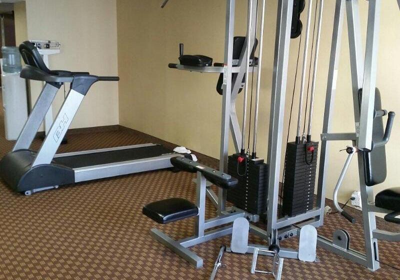 Отель Michigan City Inn