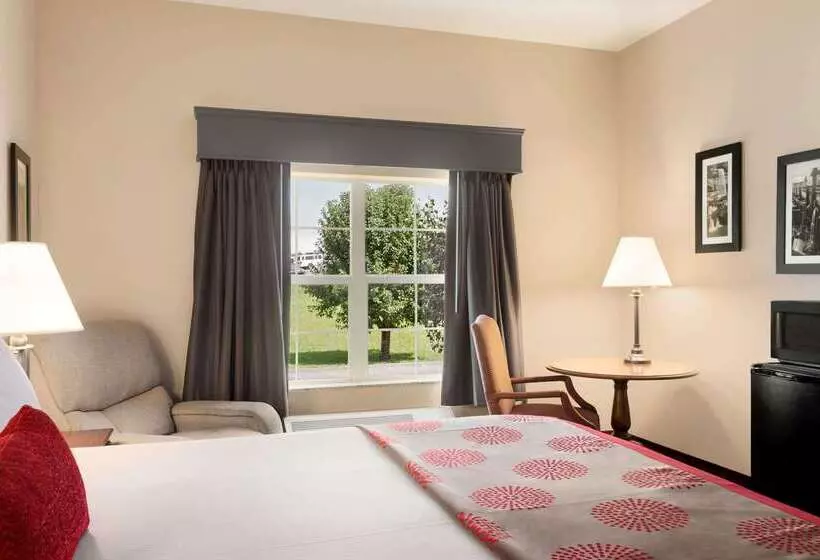 호텔 Ramada By Wyndham Pigeon Forge North