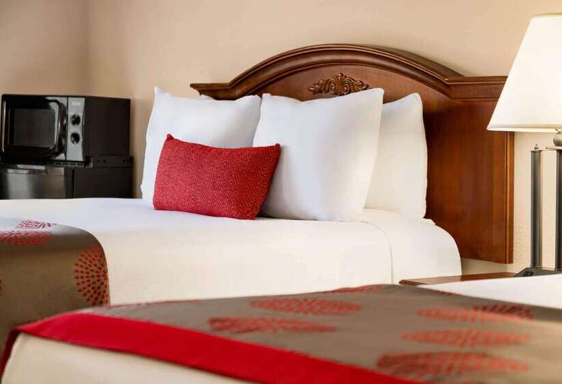 בית מלון כפרי Ramada By Wyndham Pigeon Forge North