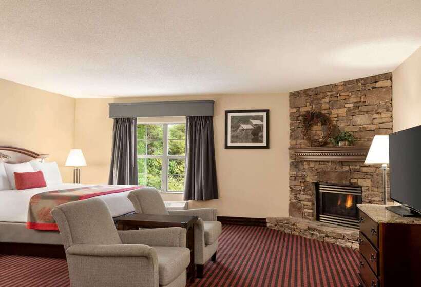 בית מלון כפרי Ramada By Wyndham Pigeon Forge North