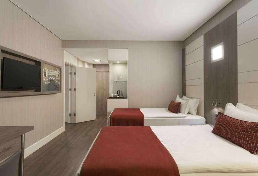 Hotel Ramada Encore Istanbul Bayrampasa