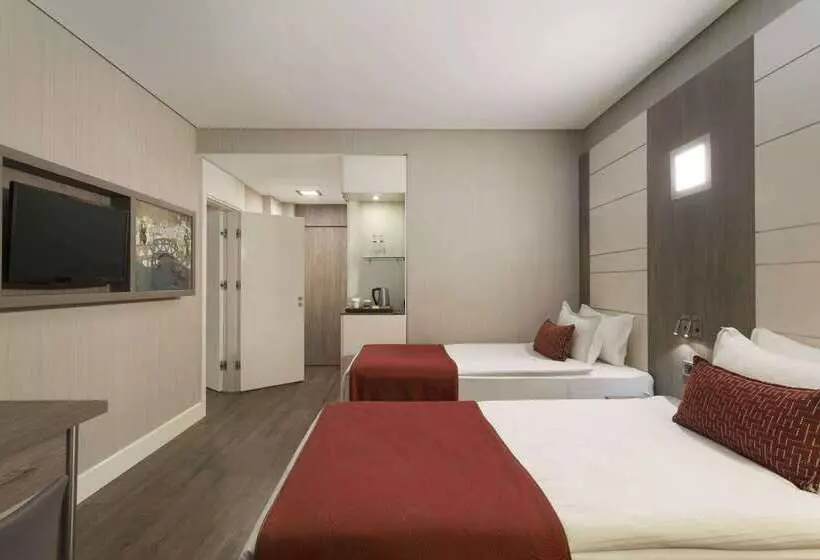 Hotel Ramada Encore Istanbul Bayrampasa